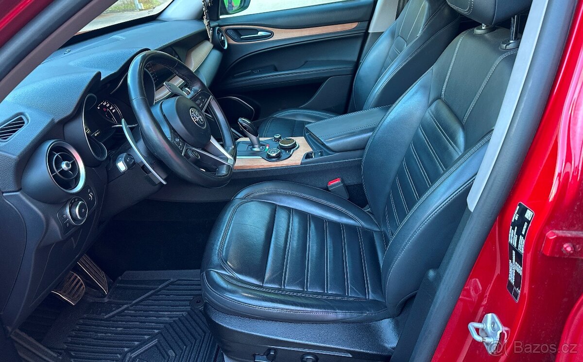 Alfa Romeo Stelvio 2.0T SUPER Q4 206kW - 15