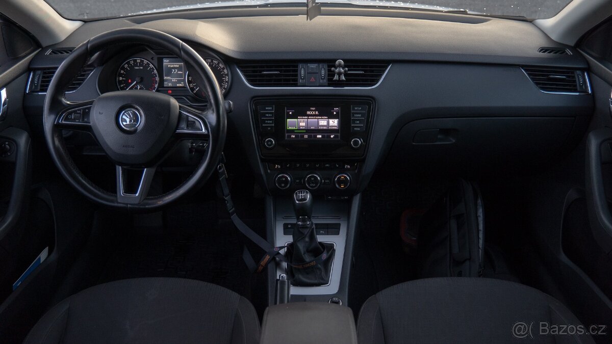 Škoda Octavia III COMBI dvě sady kol - 15