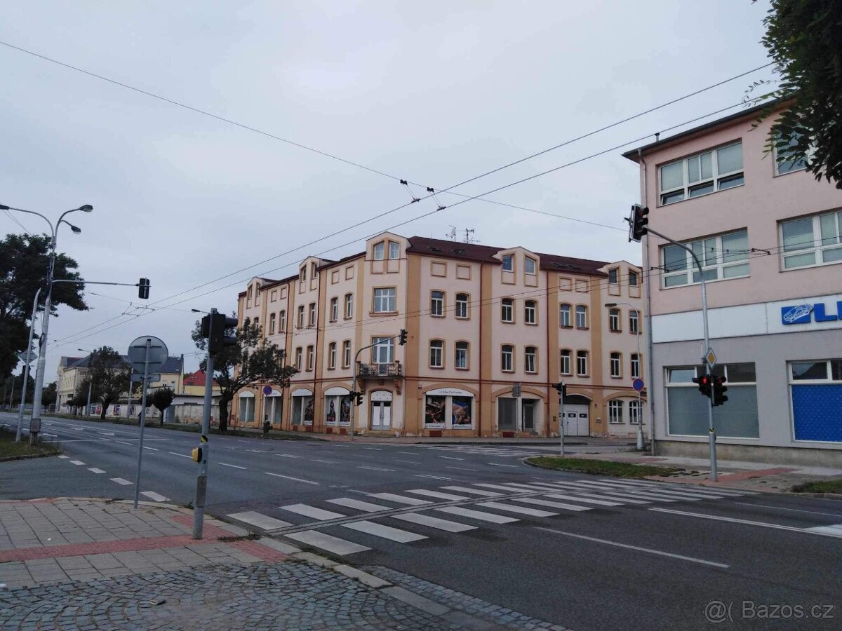 Slunný byt 2+1 v OV - 15