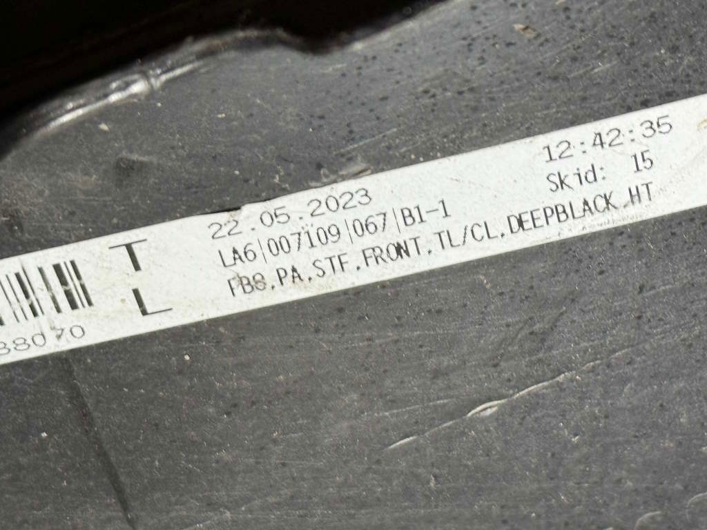 VW PASSAT B8 FACELIFT - náraznik 4xPDC - LC9X - 3G0807221E - 15