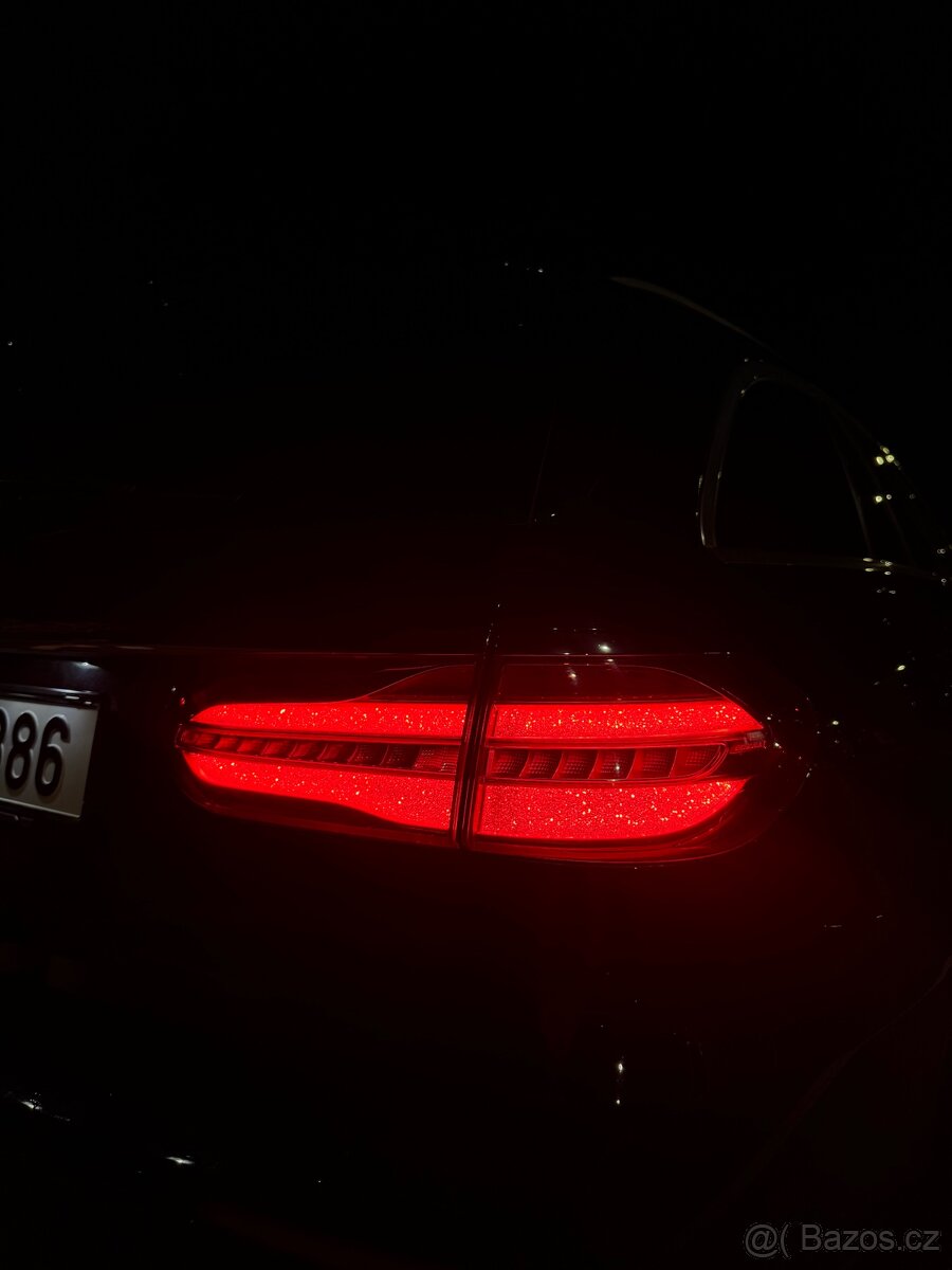 Mercedes-Benz e220d w213 143kW AMG paket - 15