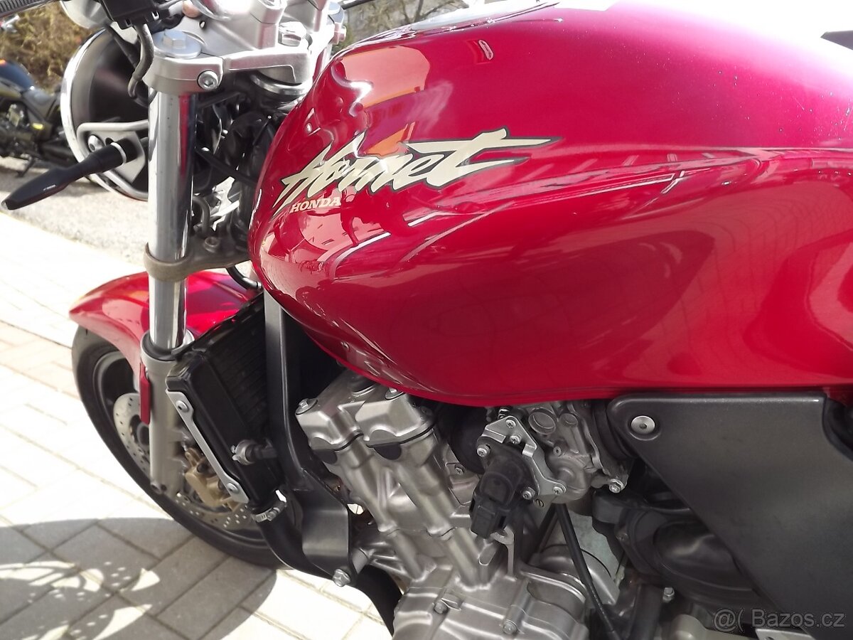 Honda CB 600F Hornet - 15