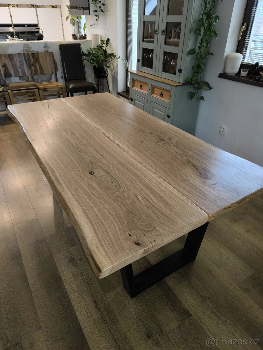 Jídelní stůl - 15