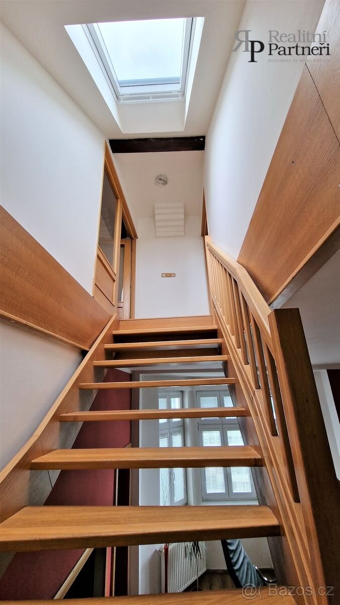 Prodej bytu 4+1 osobní vlastnictví, stará cihlová zástavba, - 15