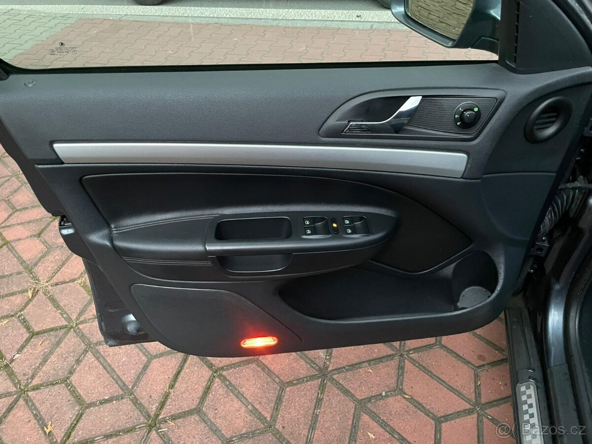 Škoda Octavia 2.0 RS 197k KŮŽE NEBOURÁNO - 15