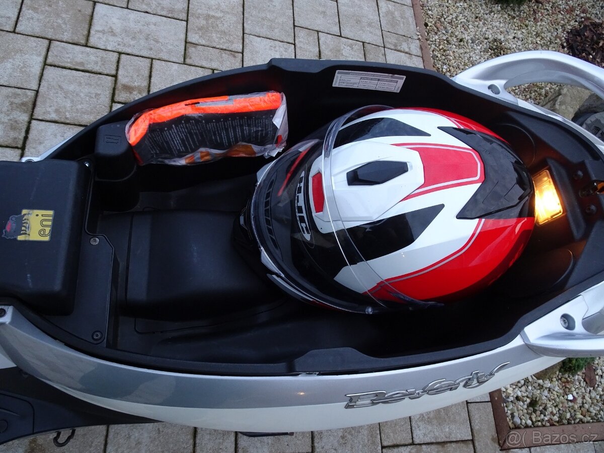 Piaggio Beverly 300 - 15