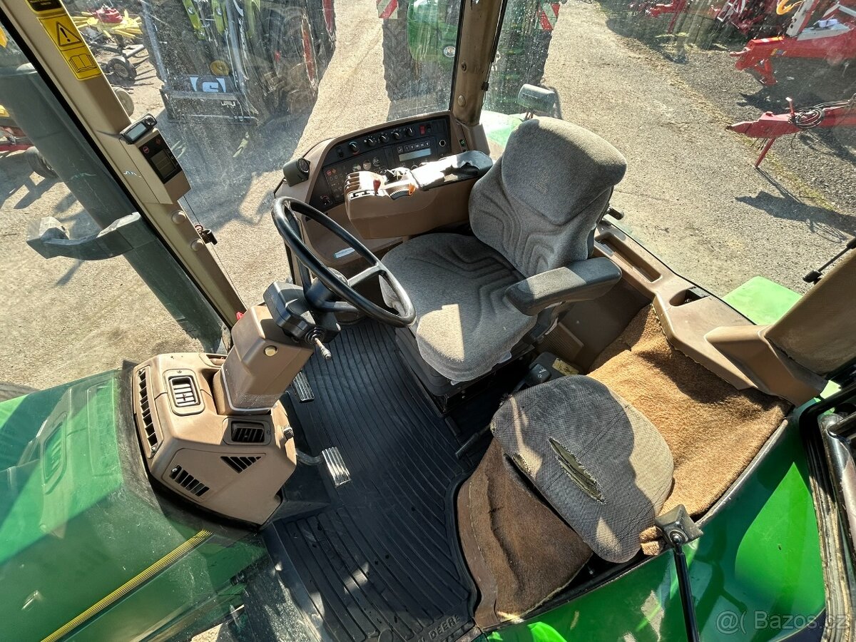 John Deere 8200 - 15