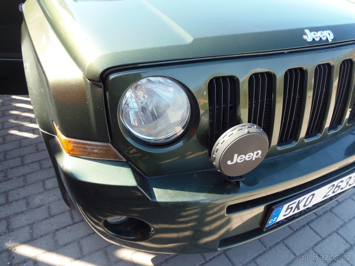 Jeep Patriot 2.4i LPG automat tažné - 15