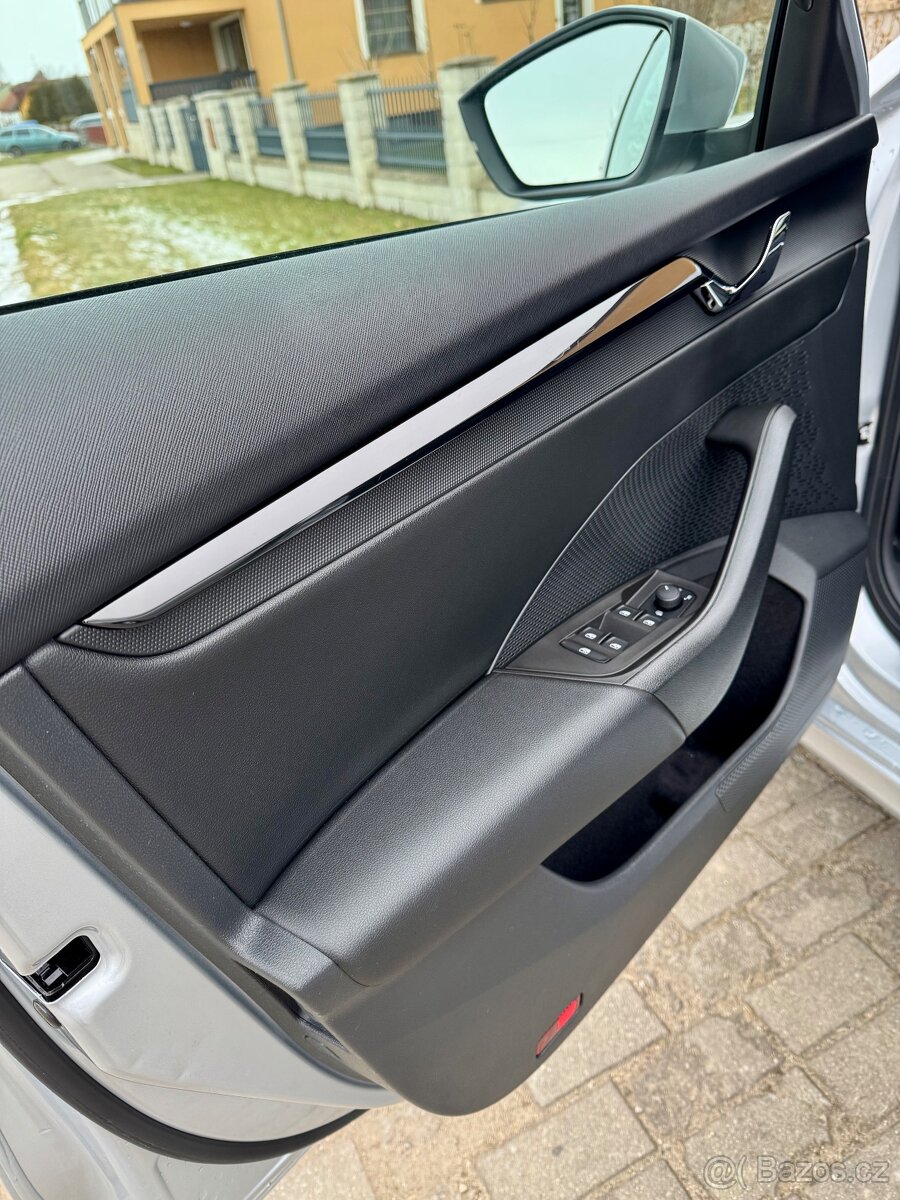 Škoda Octávia Combi IV - 15