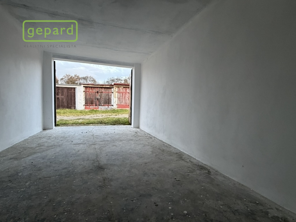 Garáž, Bratislavská ev. č. 110, Teplice - Řetenice - 15