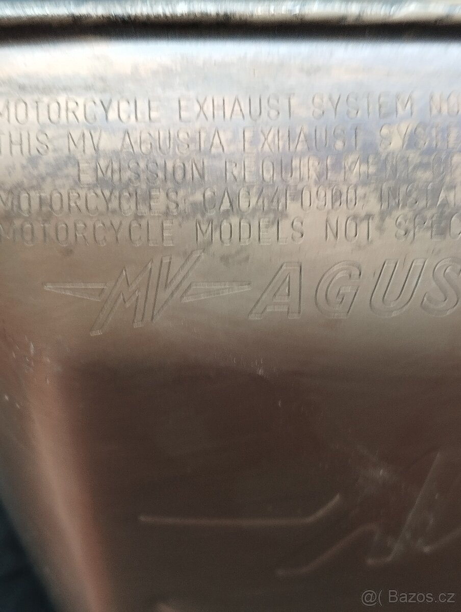 MV Agusta Brutale výfuk - 15