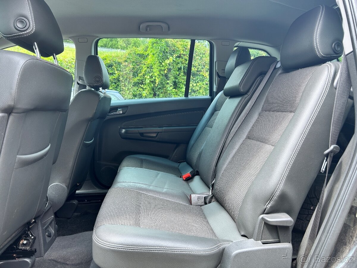 Opel Zafira B 1,8 103 kW, xenony, 253.000 km, černá - 15