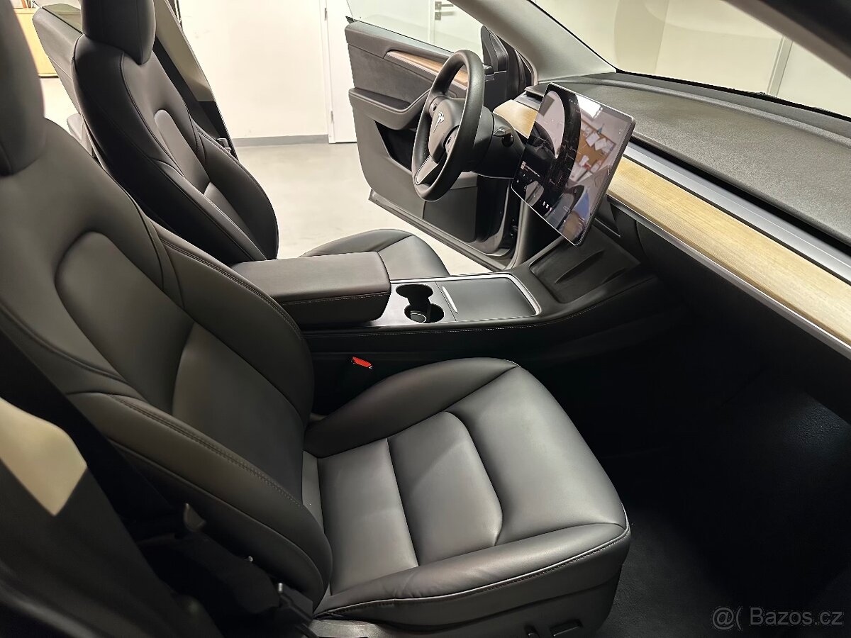 Tesla Model Y Long Range 2021 168 tis. km tažné FSD - 15