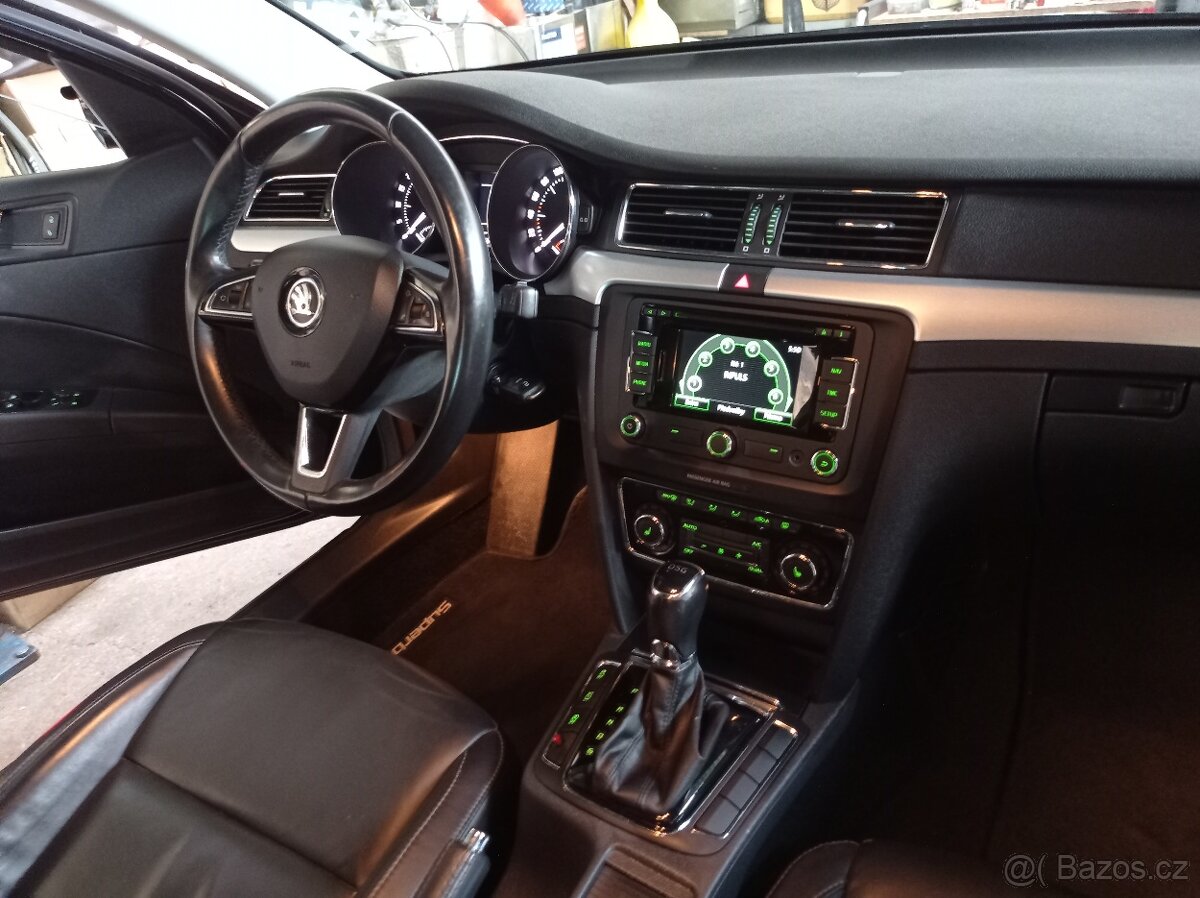 ŠKODA Superb 2 combi 2.0 TDI CR 103kW DSG NAVIGACE KRÁSNÝ. - 15
