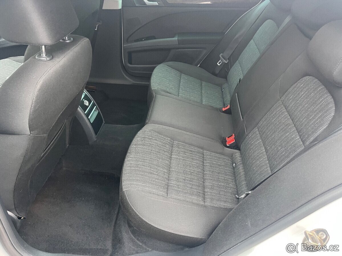 Škoda Superb 2 facelift 2014 125kW DSG Elegance - 15