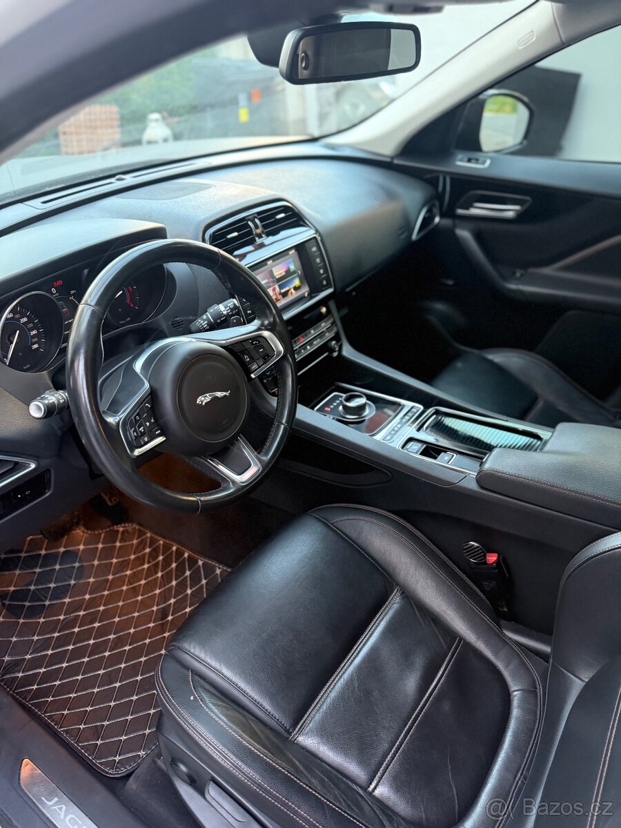 Jaguar F-pace 3.0d 221kw AWD NOVY MOTOR - 15
