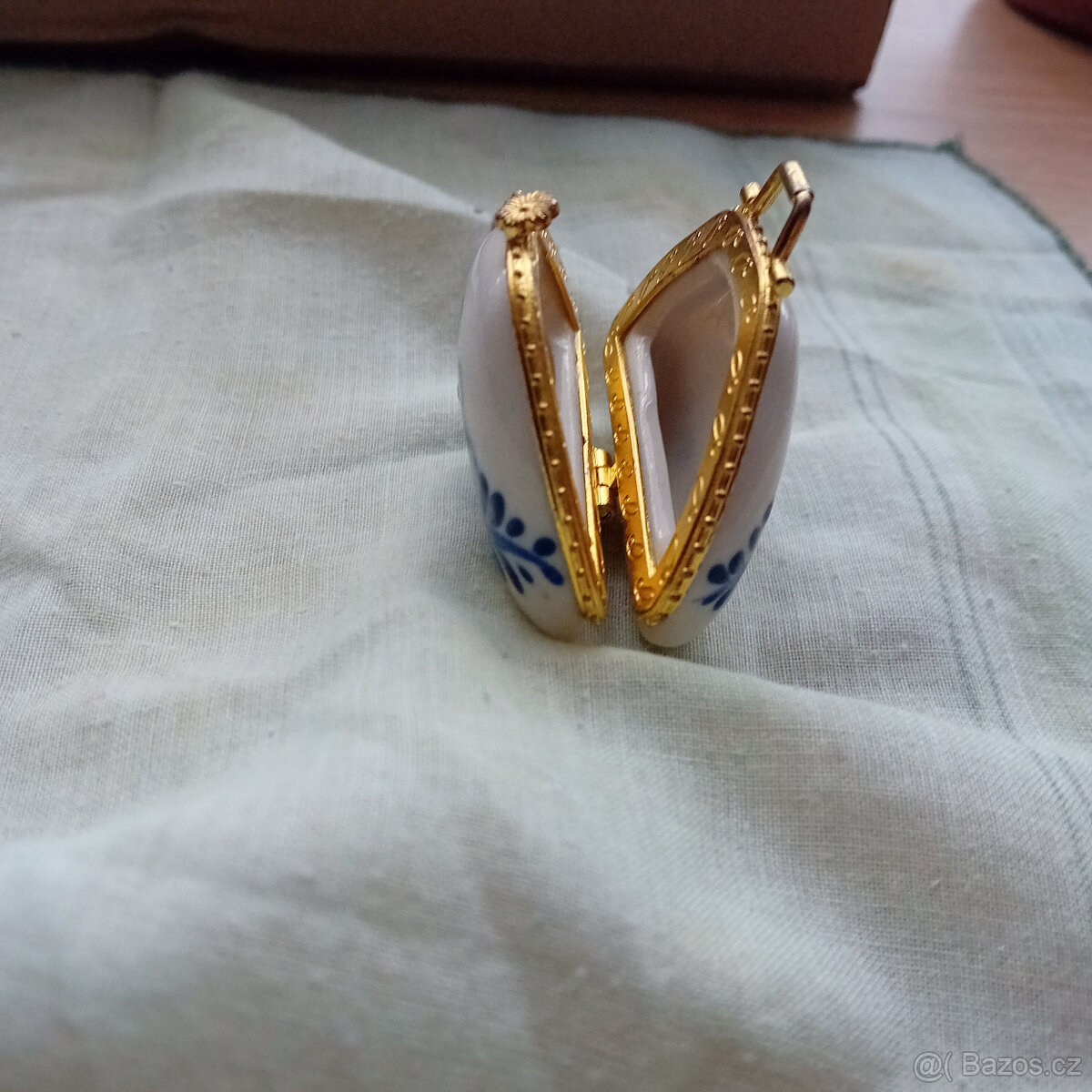 minicibulák a rúzné upomínkové předměty - 15