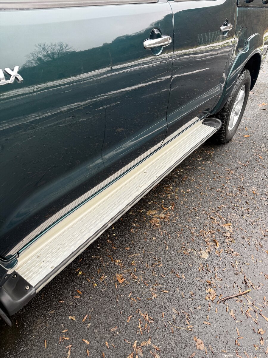 Toyota Hilux 3.0 - 15