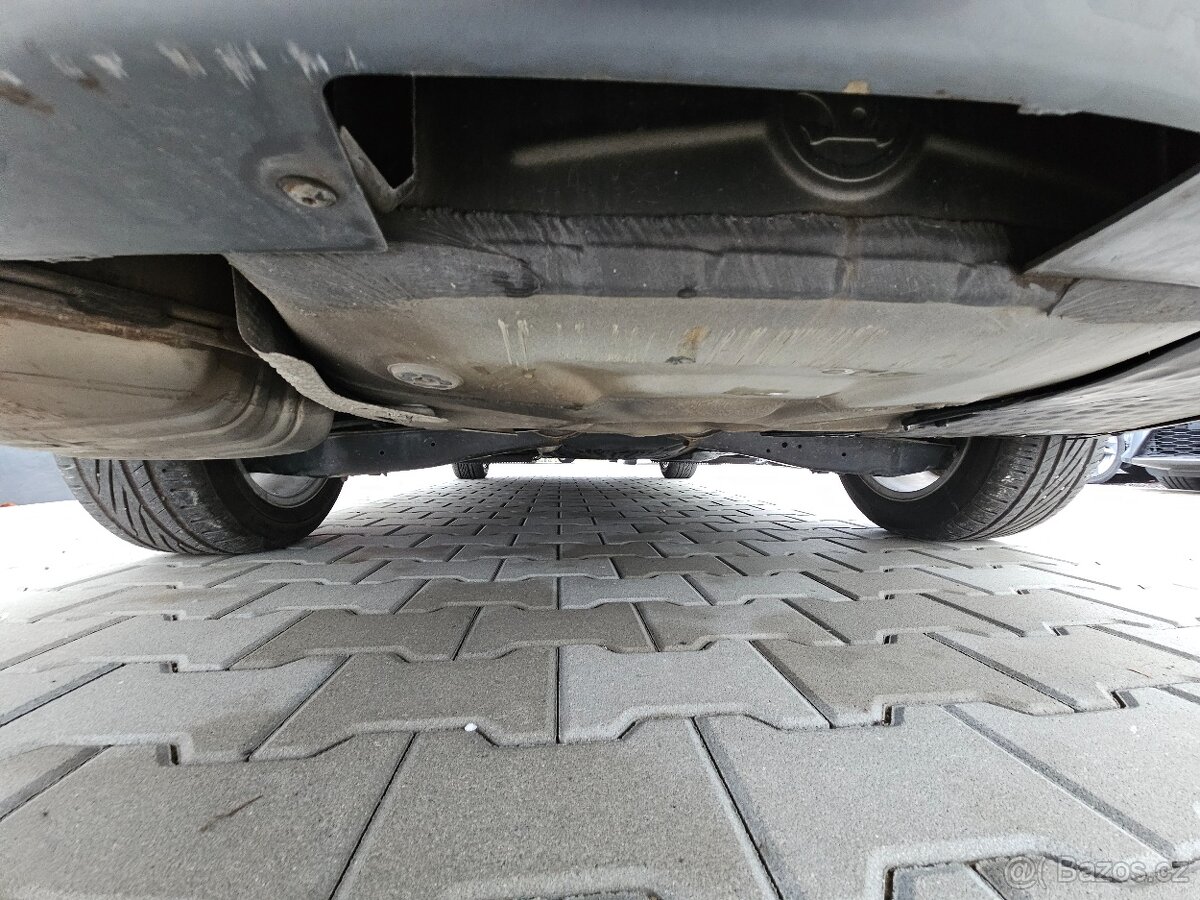 Octavia II 1,4 TSi 90KW Ambition 2013 dig.klima,tempomat ALU - 15