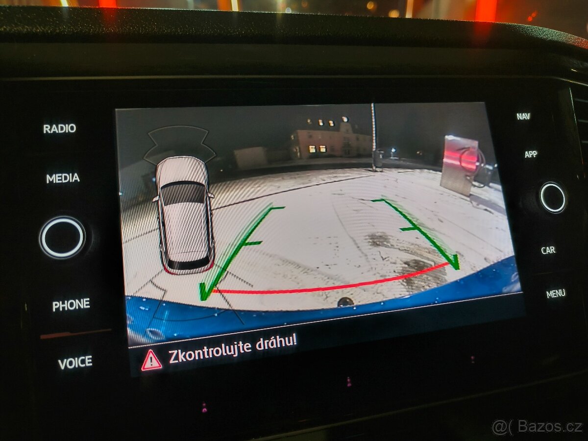 VW T-ROC Sport 4x4 DSG7 Výbava, ALU kola 19 + 17 zimní - 15