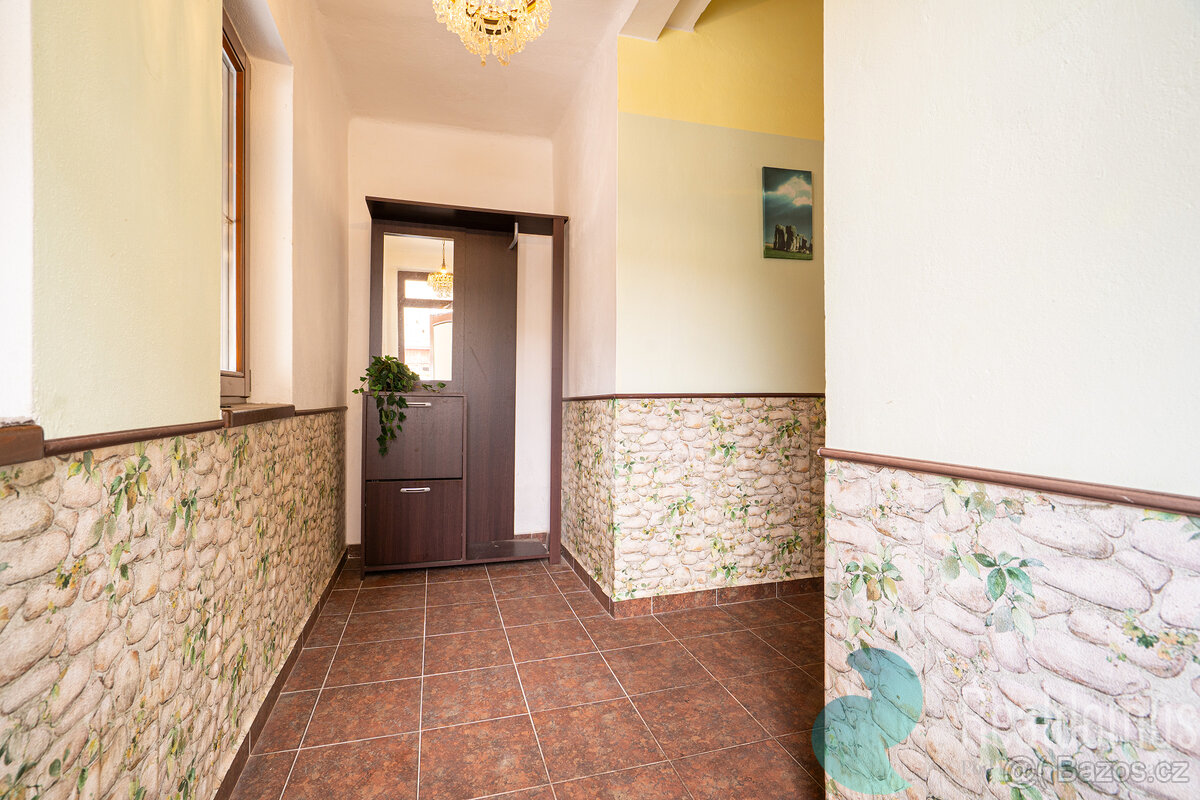 Prodej, dvougenerační rodinný dům,173m2, balkón, zahrada, Ve - 15