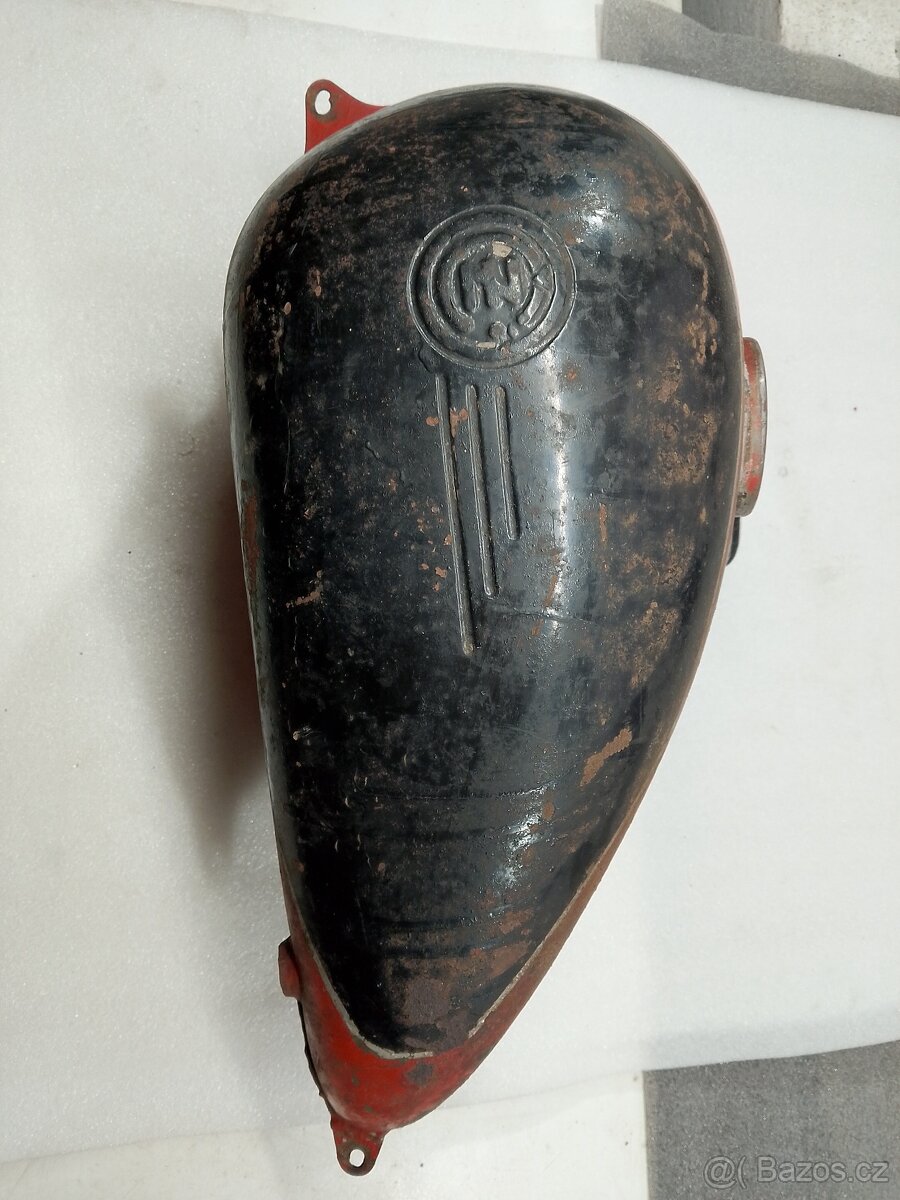 ČZ 125C 150C NÁDRŽ ORIGINÁL - 15