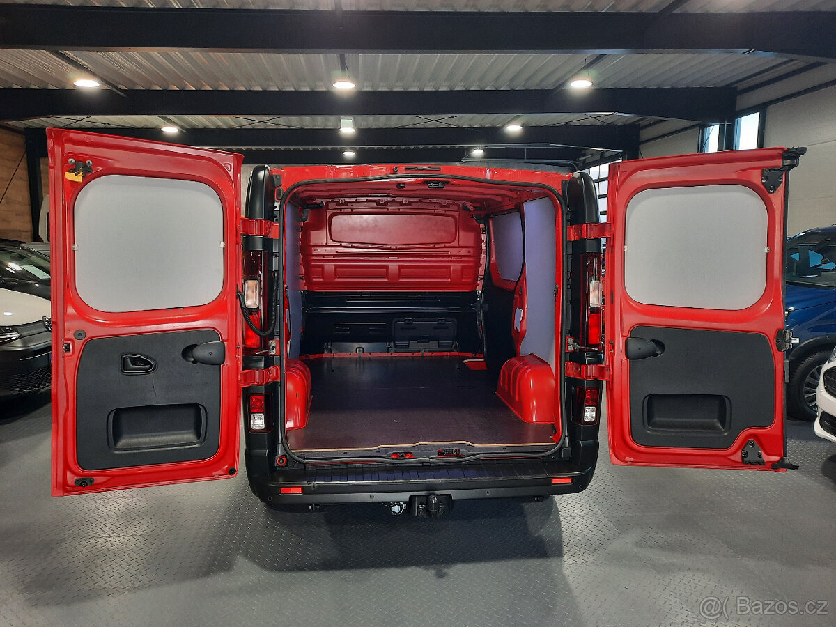 Renault Trafic 2,0 DCi - LED, Navi, Ťažné - 15