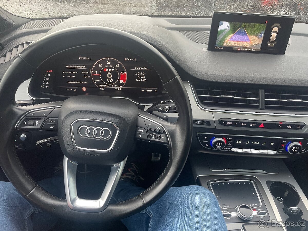 Audi SQ7 4.0 Tdi 320kW Matrix PANO Masaz Air sedacky - 15