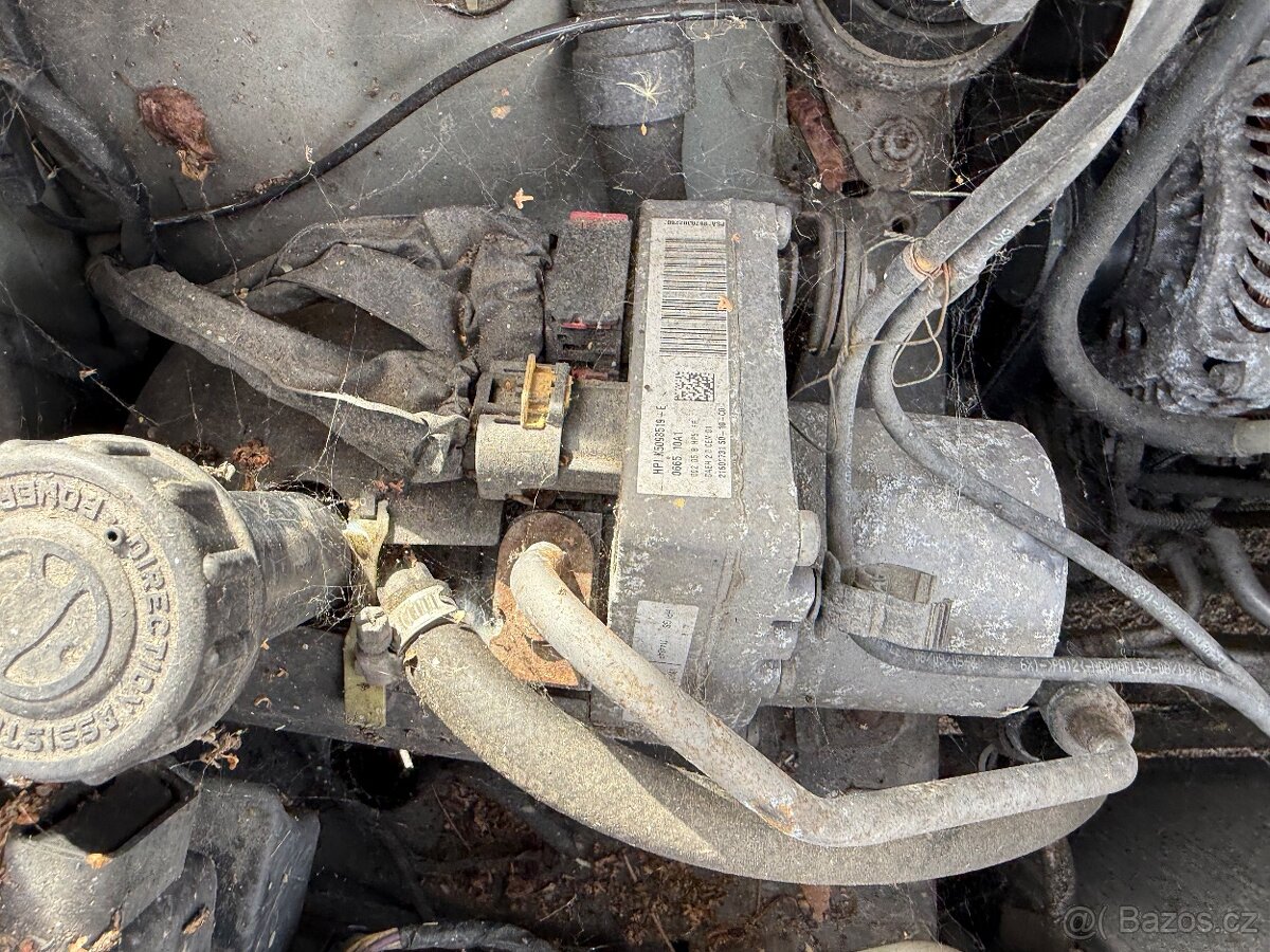 Peugeot 407 2.0HDi 100kW - náhradní díly - 15