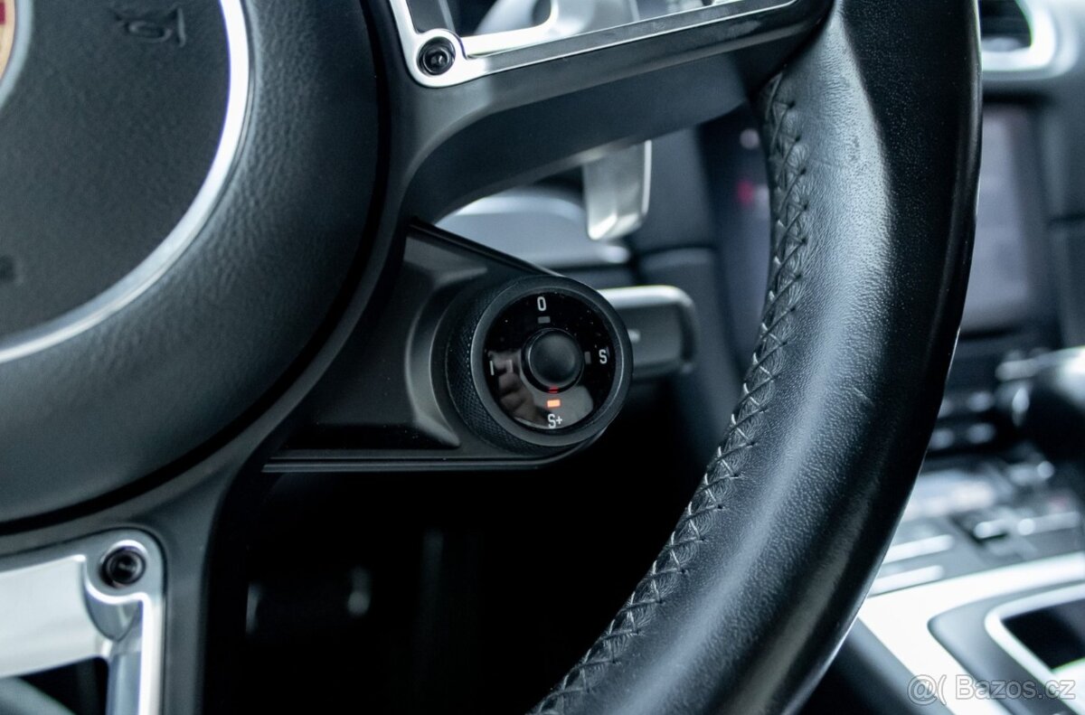 Porsche Cayman 718 S - 15