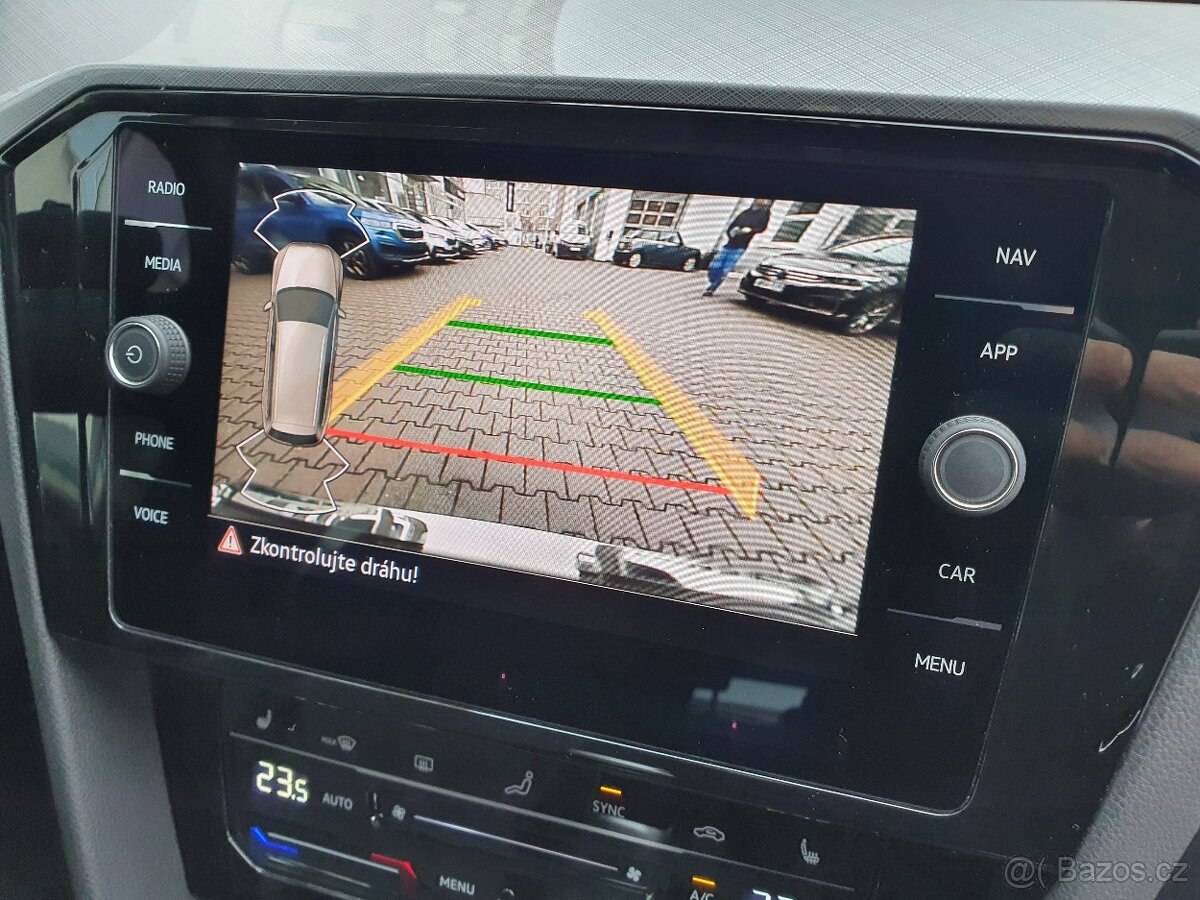 VW Passat B8 Variant 2.0 TDI 110kW Man. - záruka Autodraft - 15