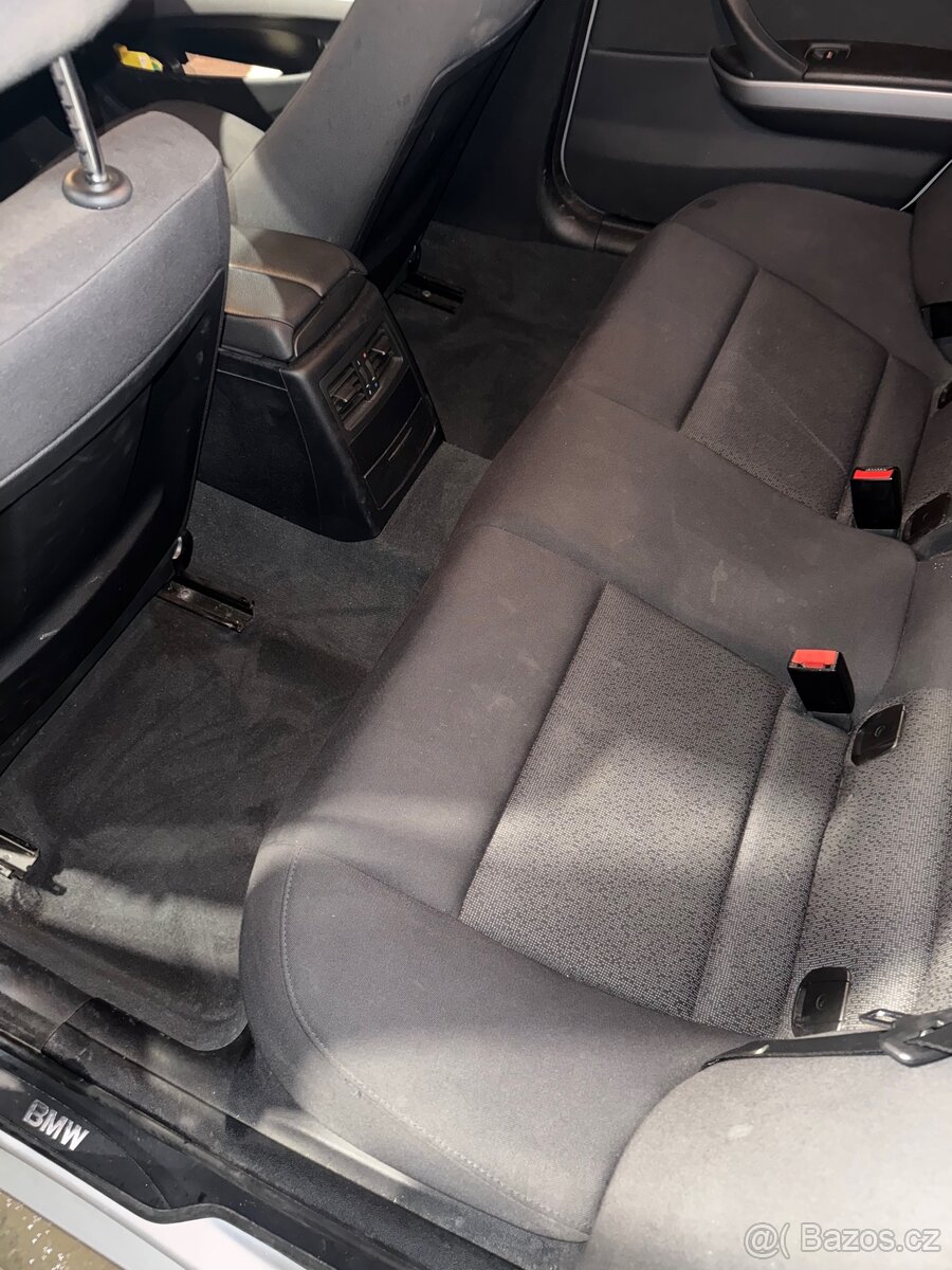 BMW E90 318d 105kW - 15