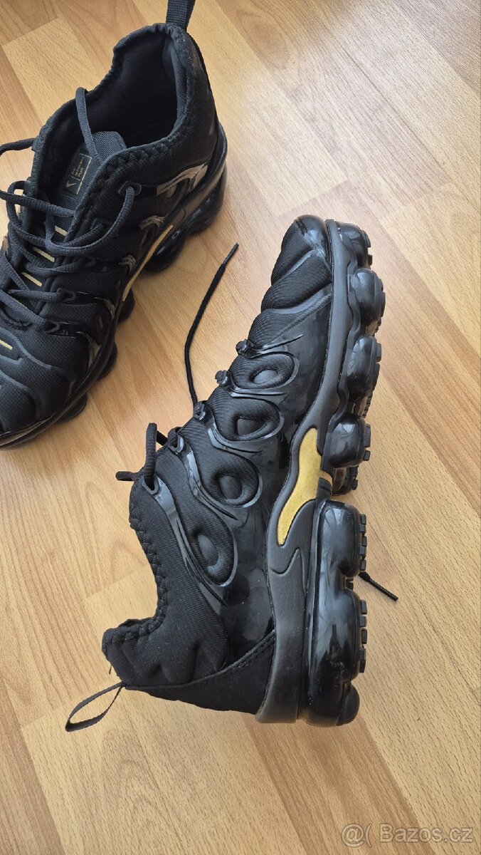 NIKE boty VAPORMAX PLUS - 15