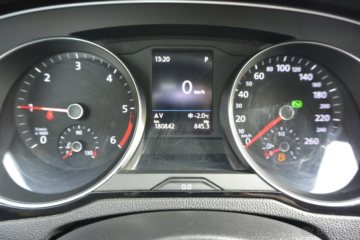 PRODÁM VOLKSWAGEN PASSAT B8 2.0TDi,DSG TOP VÝBAVA SPORT LINE - 15