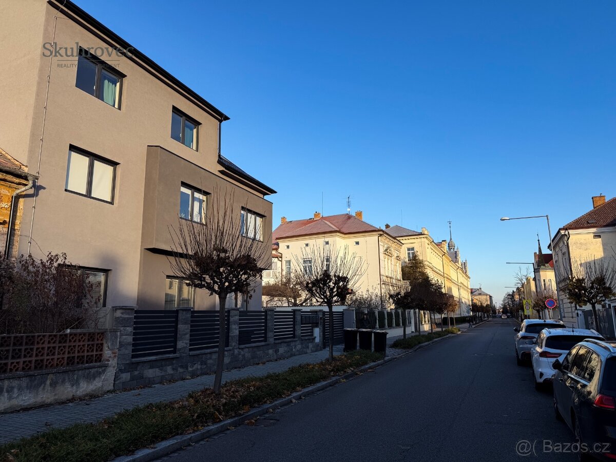Pronájem bytu 65m² 3+kk, Nymburk, Komenského - 15