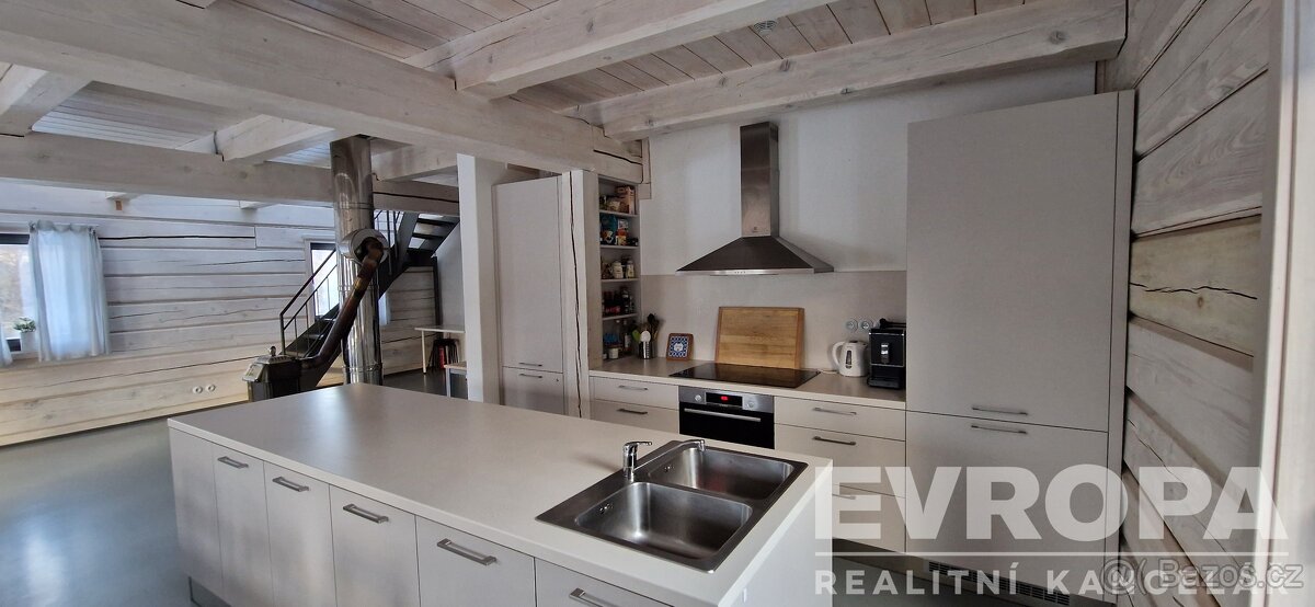 Prodej jedinečné nemovitosti obklopeného přírodou v Senešnic - 15