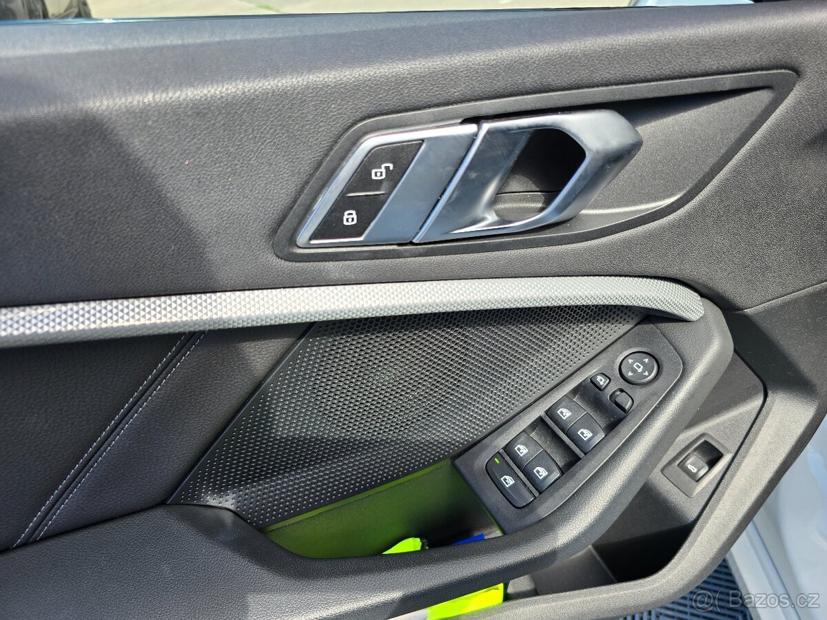 ⭐BMW Řada 1 /118d/110kw/2022/LED/PANORAMA⭐ - 15