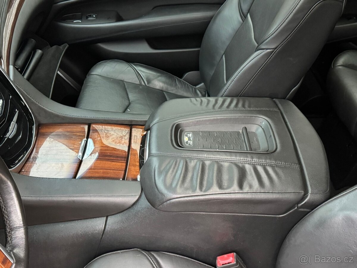 Cadillac Escalade - 15