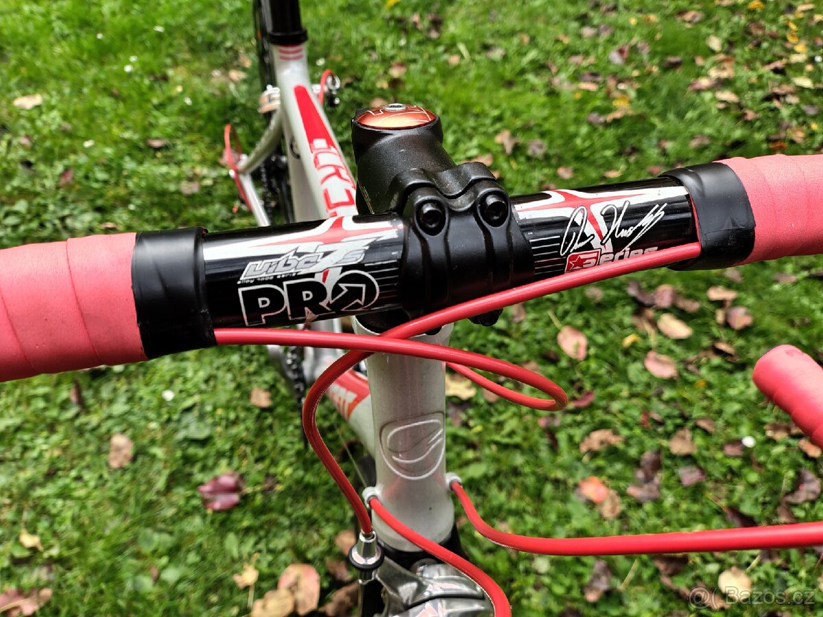 Silniční kolo GIANT SCR 3.0 - 15