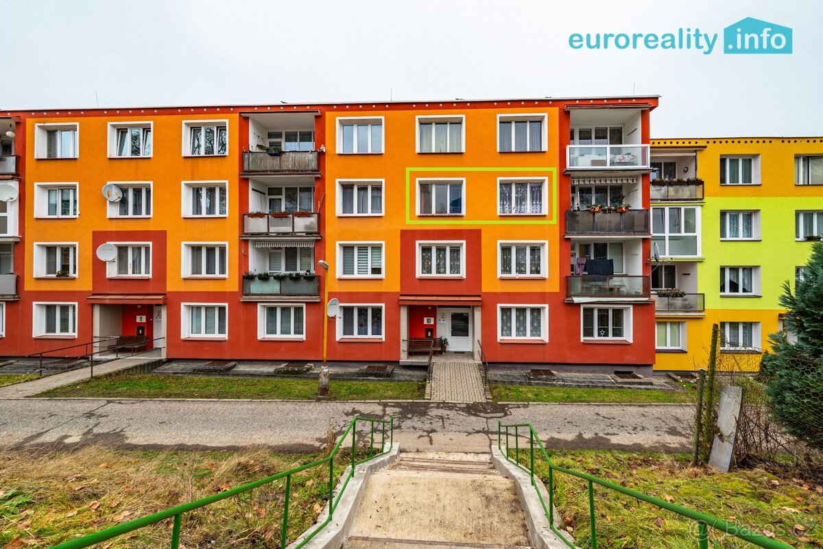 Prodej, byt 1+1, 36 m2, Luby, ul. Tovární - 15