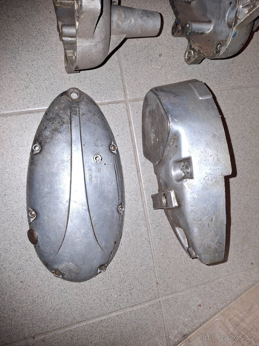 Jawa 50 pionyr - kartery, víka motoru - 15