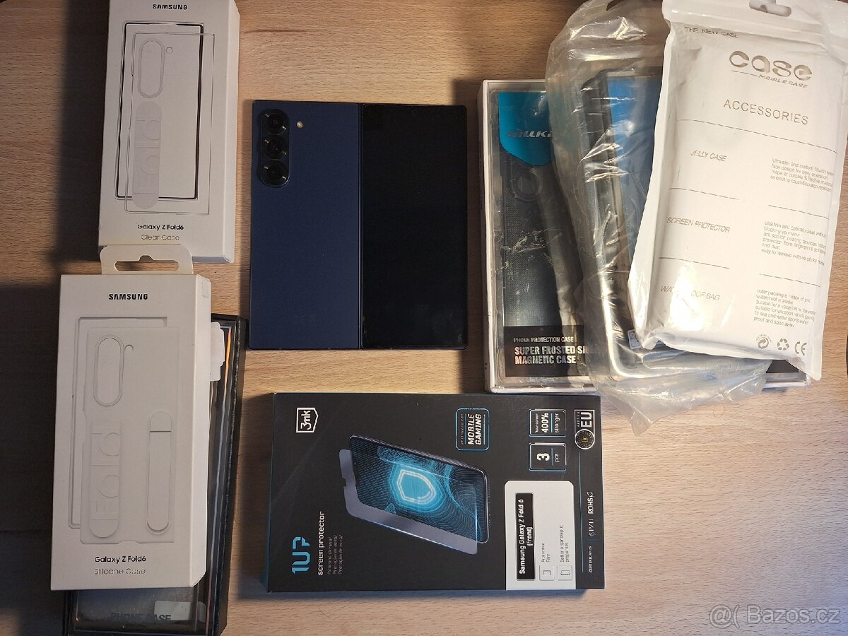Galaxy Z Fold6 12/256GB Navy Blue, bohaté příslušenství - 15
