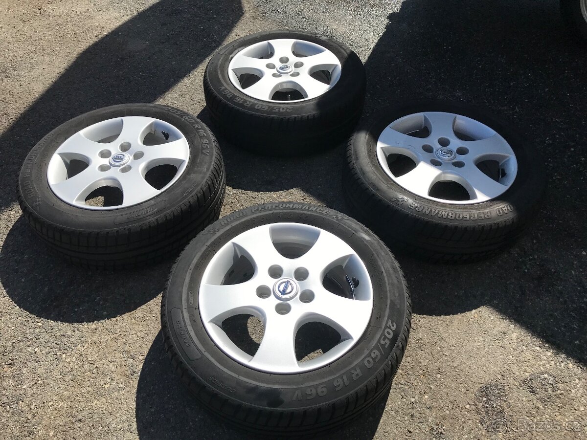 Nissan Primera P12 2.2Di 2003 - díly z vozu - 15