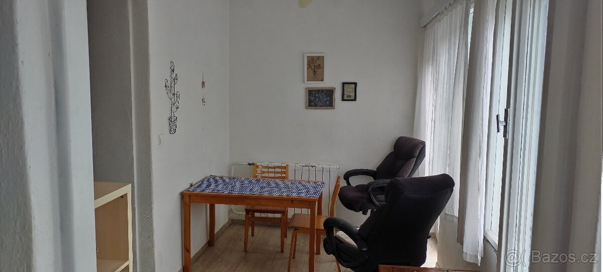 Rodinný dům se zahradou - 15
