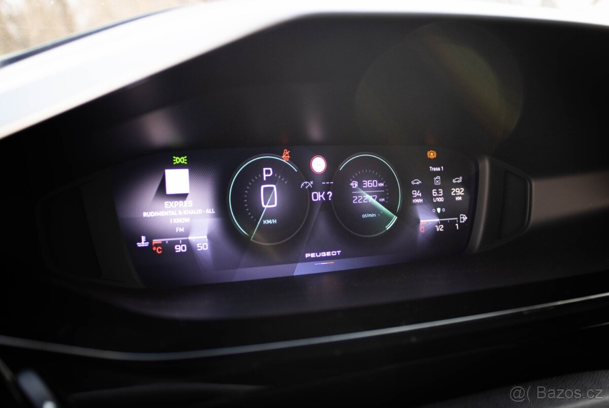 Peugeot 308 1.2 PureTech, A/T8 - 15