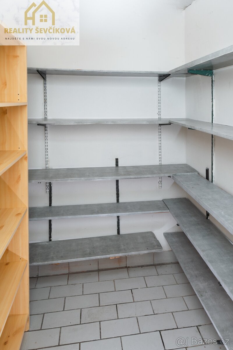 Prodej bytu 2+1, 69 m² – Hradec Králové, ul. Pospíšilova - 15