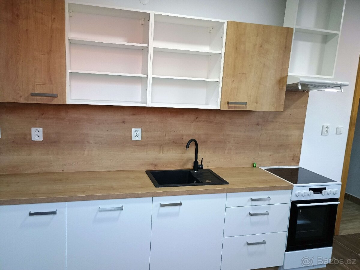 Pronájem 3+kk Netolice, Mírové Náměstí v centru - 15