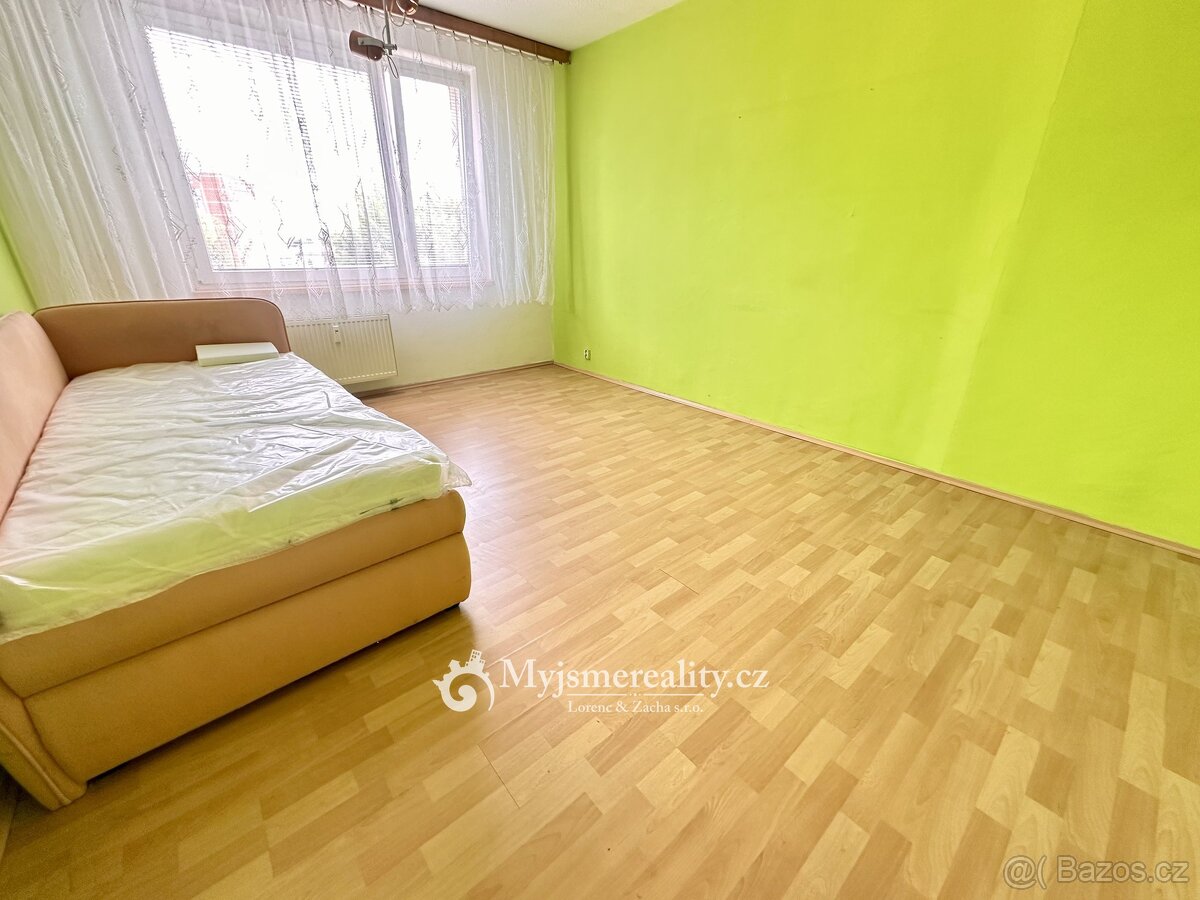 Pronájem bytu 3+1 75 m² včetně balkonu a sklepní kóje, Znojm - 15