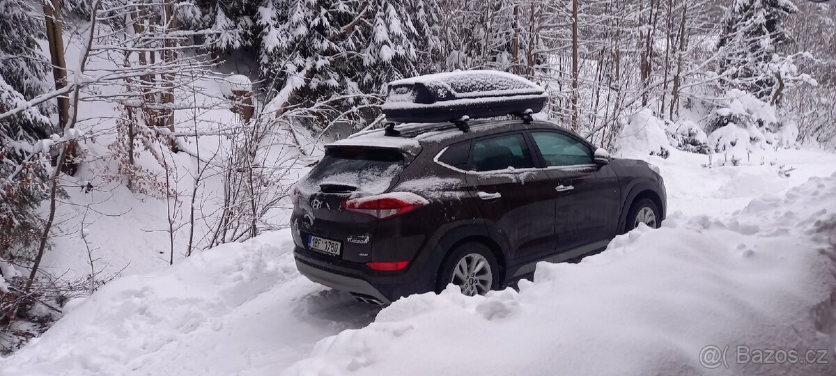 Hyundai Tucson 2.0 crdi 100kw 4x4 - 15