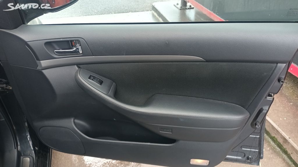 Toyota Avensis, 1.8VVTi top - 15